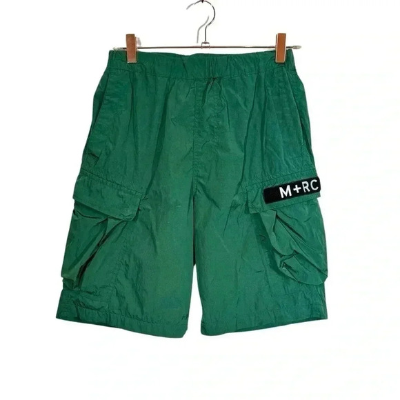 M+RC Noir EOM Cargo Pocket Mesh Lined Drawstring Shorts in Forest - Picture 3 of 8